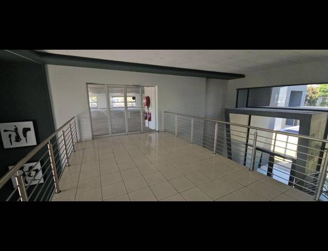 BUSINESS PROPERTY TO RENT IN HALFWAY GARDENS